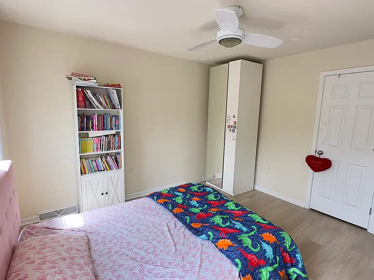 bedroom2