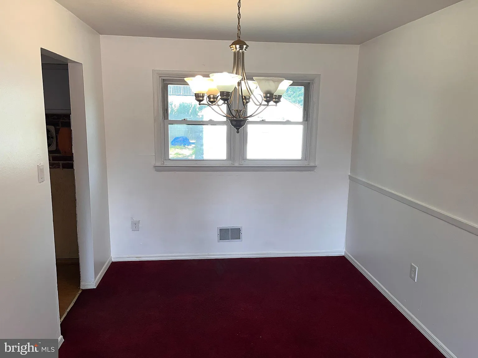 4 bed, 2.0 bath, 1552 sqft, $2,600 — Photo 4
