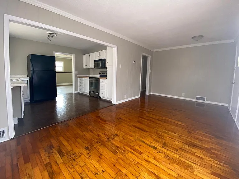 9239 McGee St — Photo 11