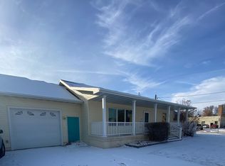 300 6th St NE, Minot, ND 58703