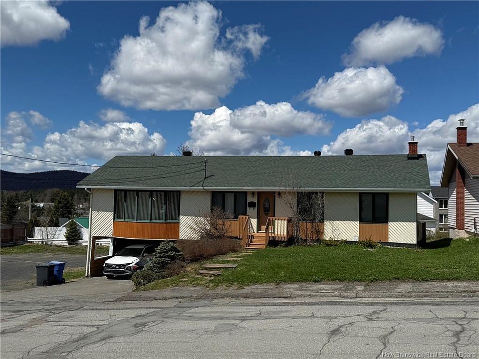 1st image of 120 44th Ave