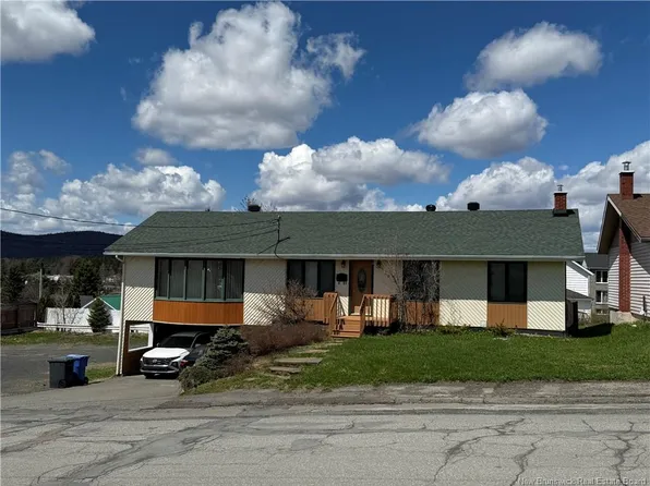120 44th Ave, Edmundston, NB E3V 3A3