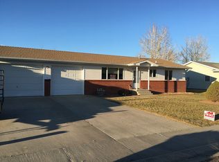 607 River View Dr, Cody, WY 82414