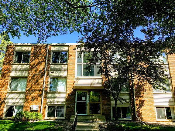 4th image of 2649 Humboldt Ave S APT 9