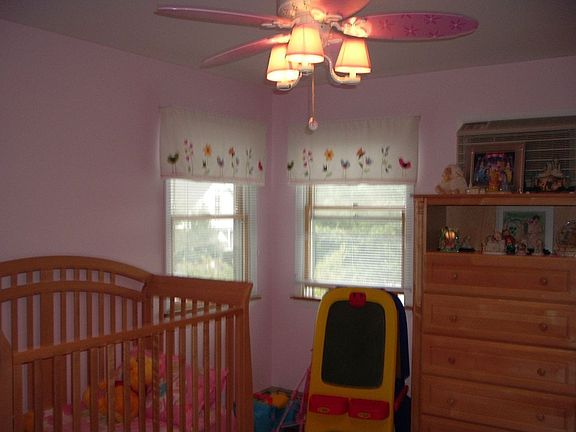 2ND FLOOR BDRM