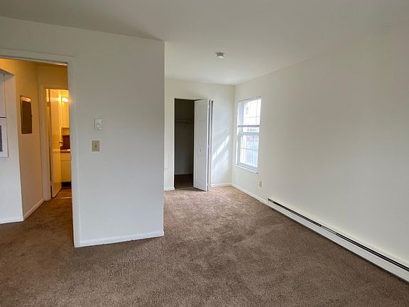 5th image of 10 W Northwood Dr APT 22