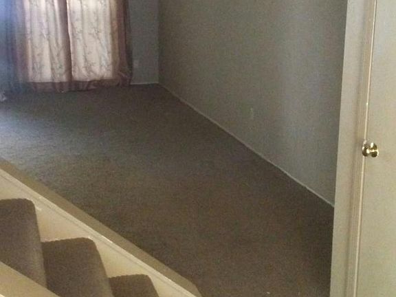 2nd image of 1835 Laurel Oak Dr
