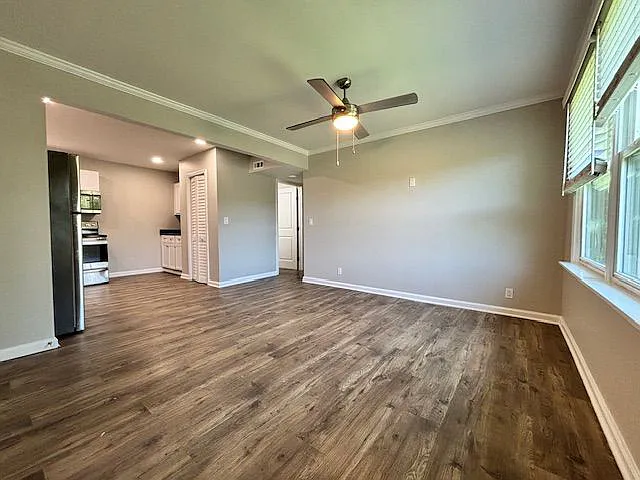 1614 Cypress Dr #9 — Photo 6