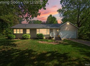 577 Bagley St, Lake Orion, MI