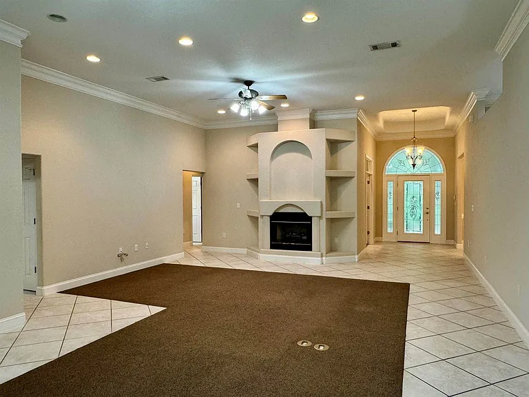 217 Sweetwater Run — Photo 3