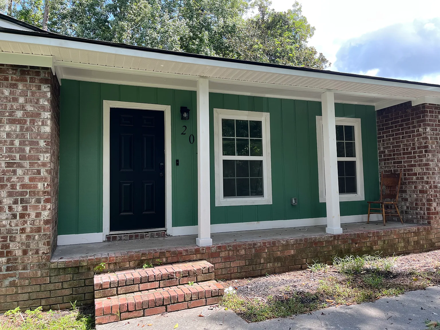 4 bed, 1310 sqft, $2,050 — Photo 1