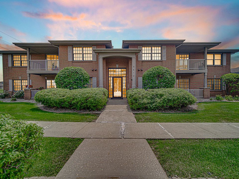 1st image of 9810 Wildwood Cir Unit 2-C