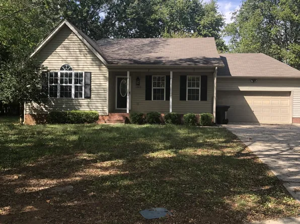 1302 Wisp Ct, Murfreesboro, TN 37128