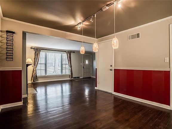 5th image of 4415 W 71st St