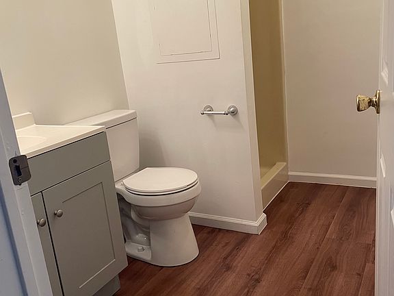 4th image of 149 Pickwick Pl