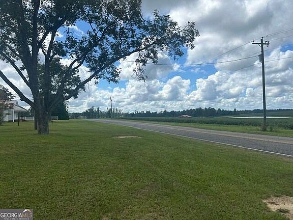 5th image of 1880 Orianna Rd