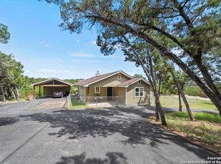 779 Scenic Hills Dr, Canyon Lake, TX 78133