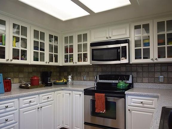 5th image of 1200 Wedgewood Dr