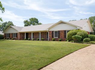 237 Roxie Dr, Florence, AL 35633