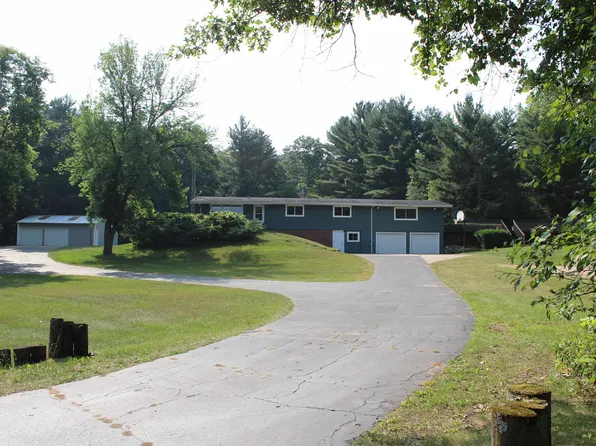 W6333 Buttercup Ave, Wautoma, WI 54982