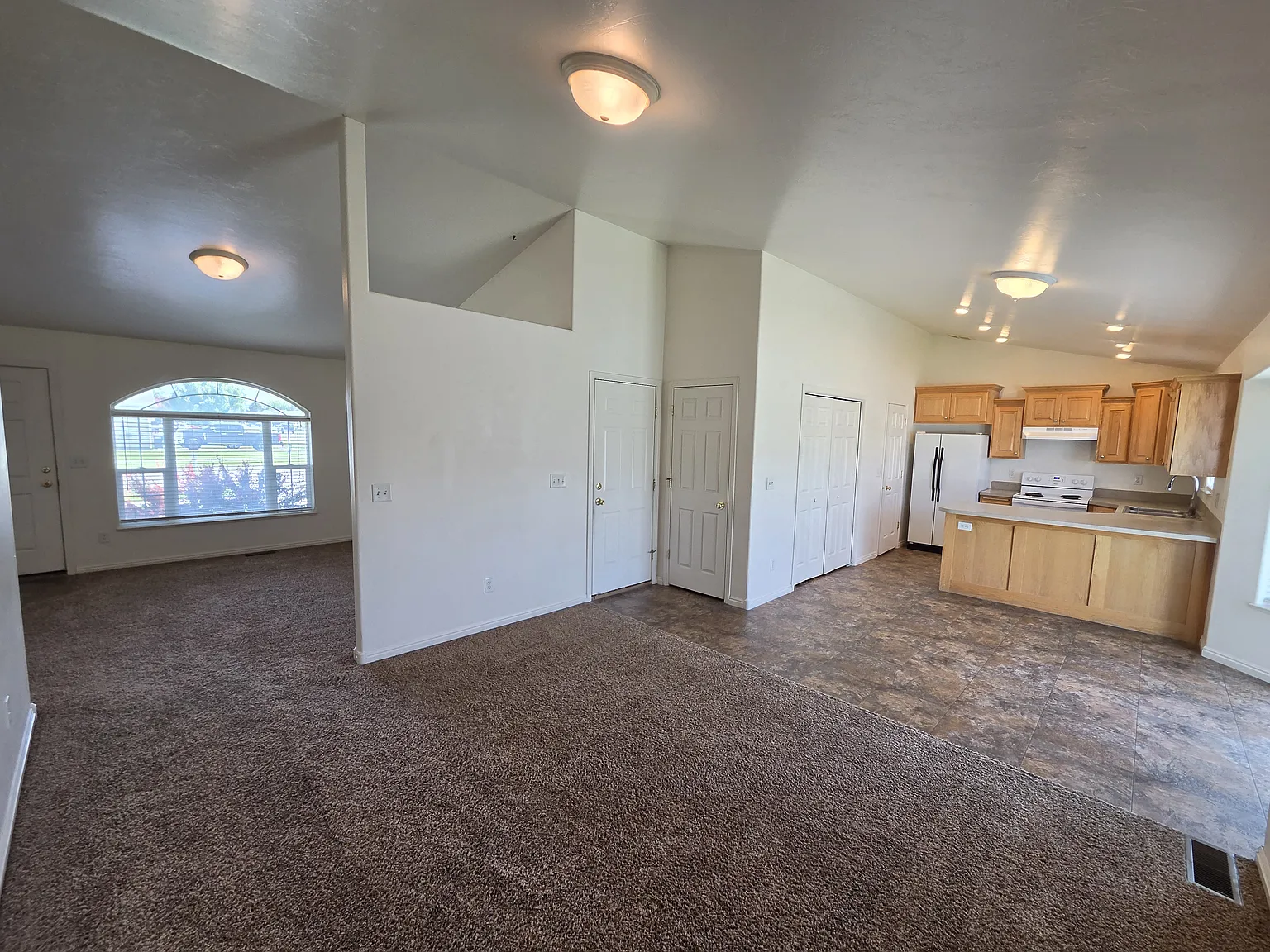 2 bed, 2.0 bath, 1149 sqft, $1,700 — Photo 4
