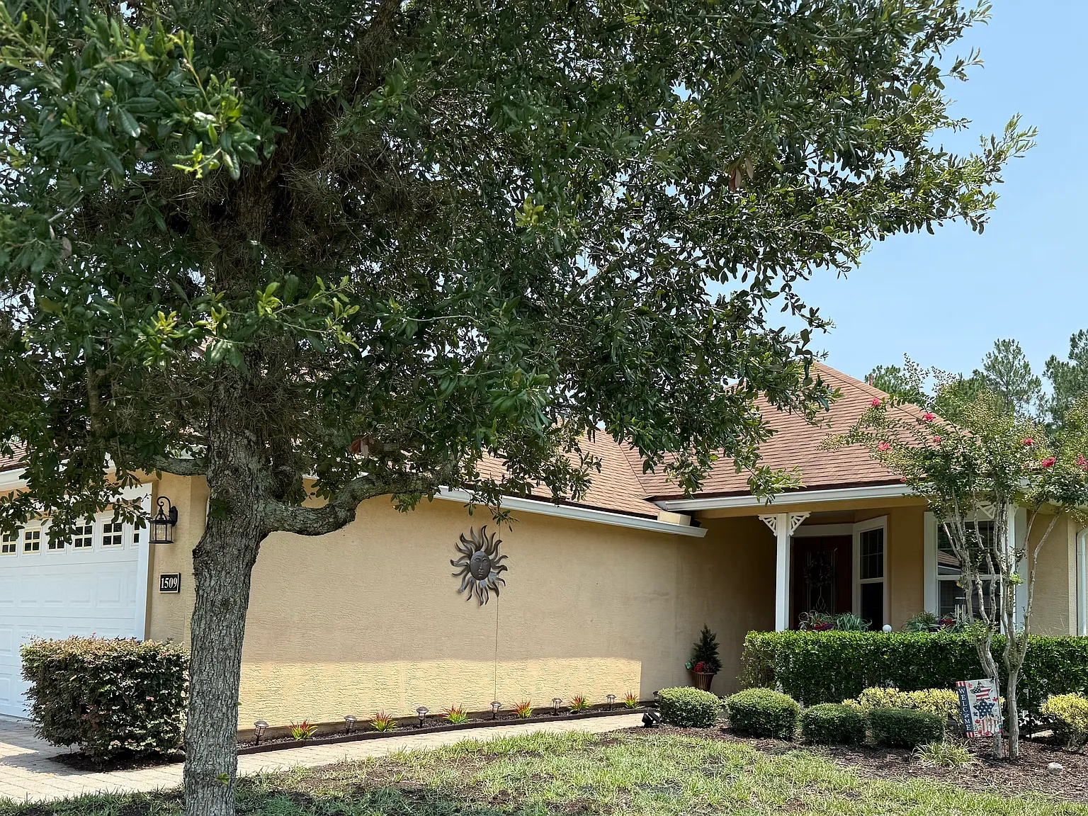 3 bed, 1648 sqft, $2,850 — Photo 2