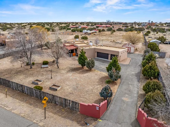 126 Old Dinosaur Trl, Santa Fe, NM 87508