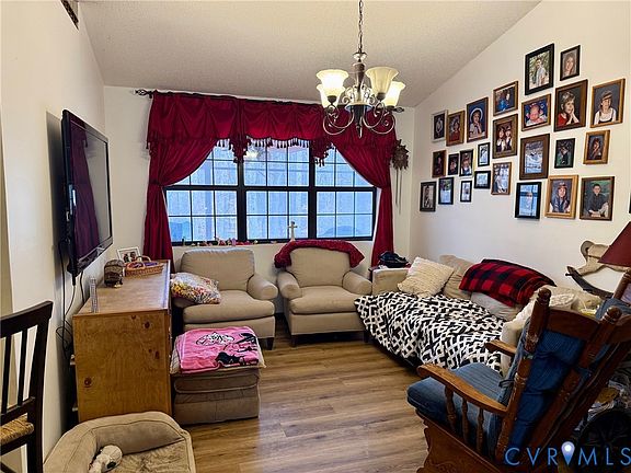 5th image of 989 Signboard Rd