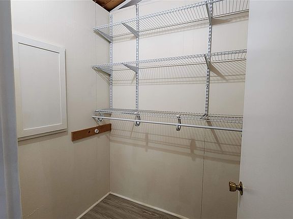 3rd image of 1255 Terrace Pl