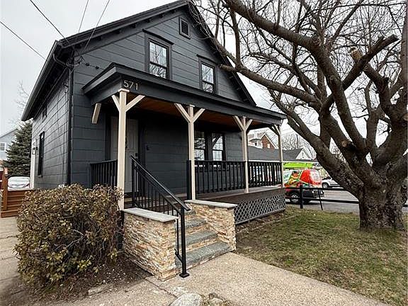 3rd image of 571 Winter St