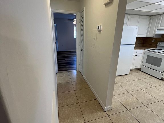 4th image of 3805 S School Ave APT 7