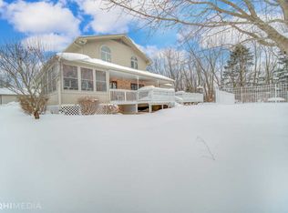 731 Wisconsin Rd, New Lenox, IL 60451