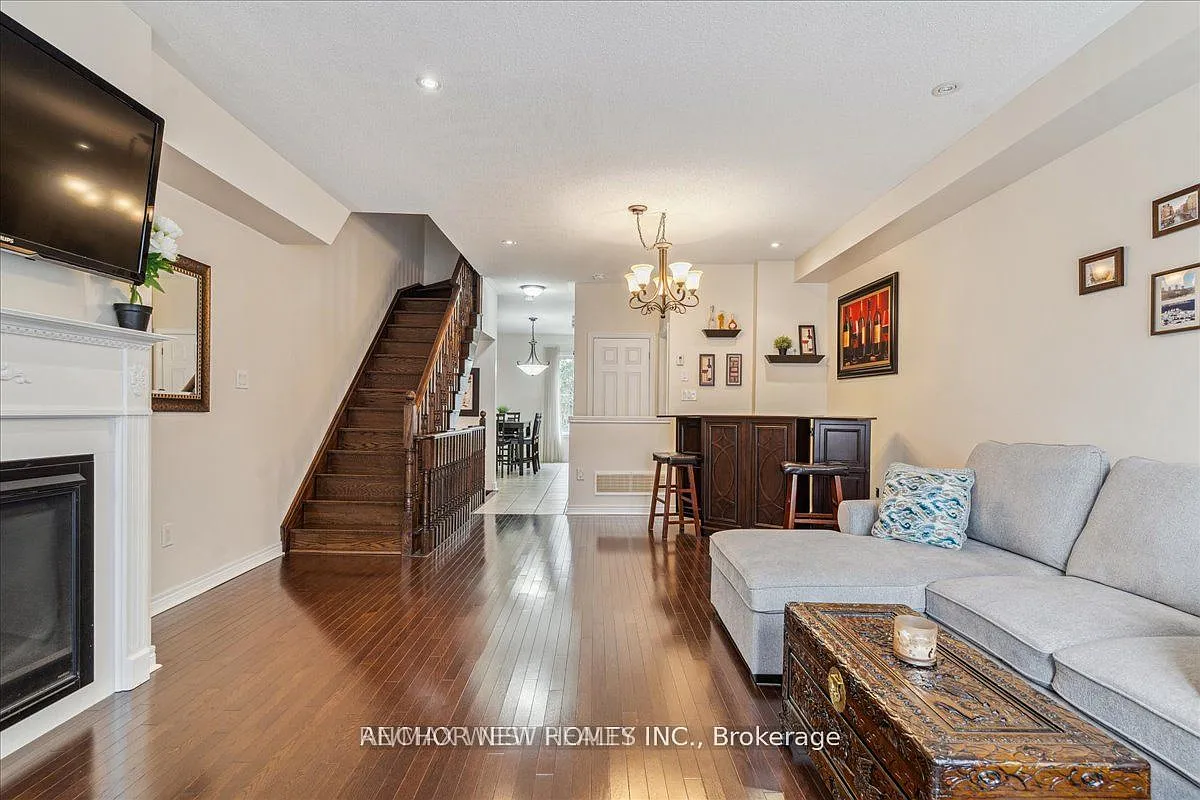 4 bed, $3,100 — Photo 4