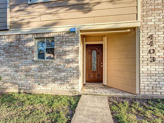 4th image of 4403 Willow Beach Dr