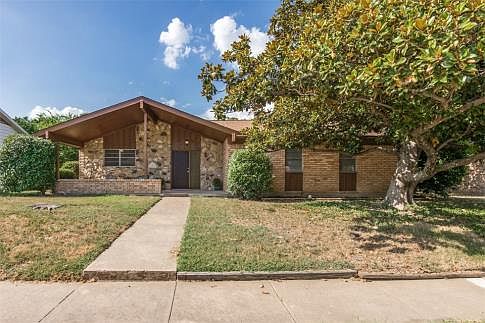 1st image of 2108 Chippendale Dr