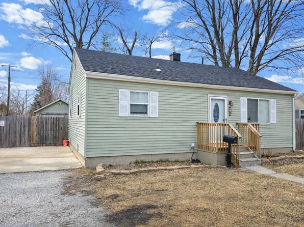 1909 Minnie St, Port Huron, MI 48060