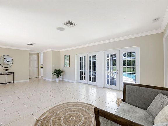 5th image of 169 Baltusrol DR