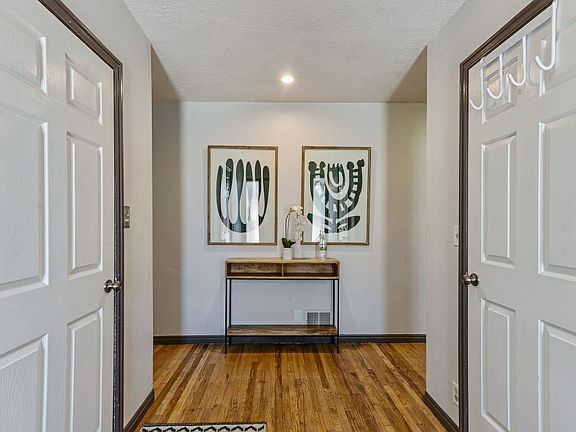 5th image of 1374 E Downington Ave