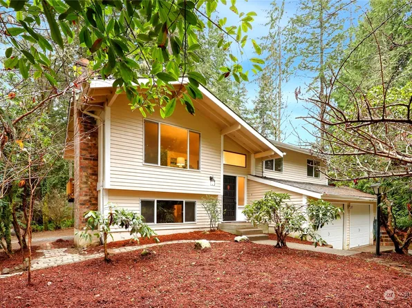 2986 SE Larksprings Lane, Port Orchard, WA 98366