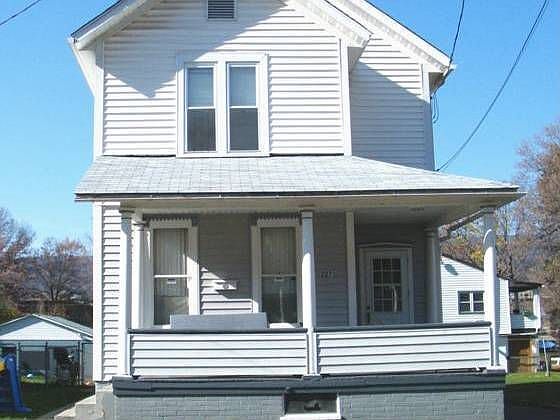 2nd image of 227 Boyer St