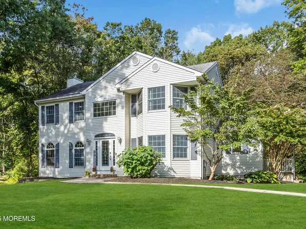 28 Lauren Lane, New Egypt, NJ 08533