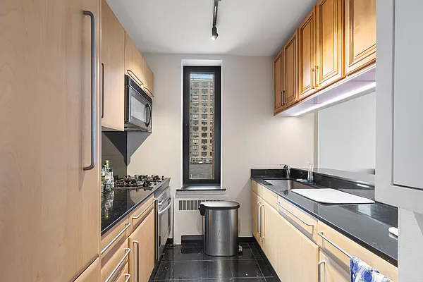 Rented by Corcoran | media 13