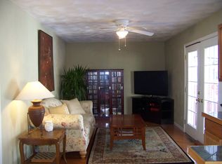 61 Providence Ln, Springfield, IL 62711