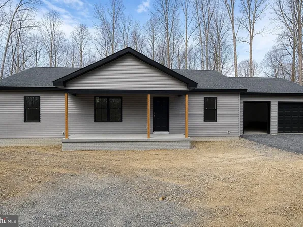 335 Jennifer Ln, Shanks, WV 26761