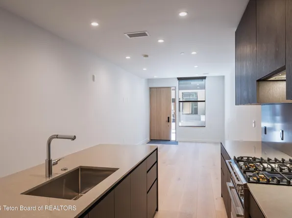 165 N Glenwood St #24, Jackson, WY 83001