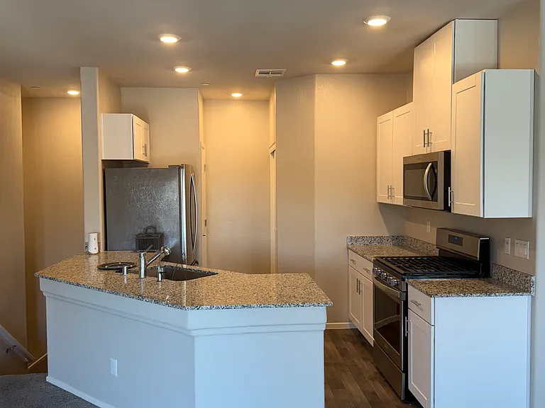 7515 Emerald Stars Ave #101 — Photo 4
