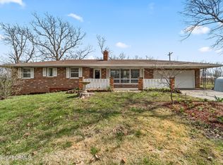 2 Herring Dr, Fulton, MO 65251