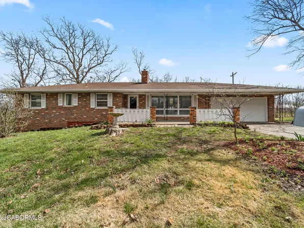 2 Herring Dr, Fulton, MO 65251