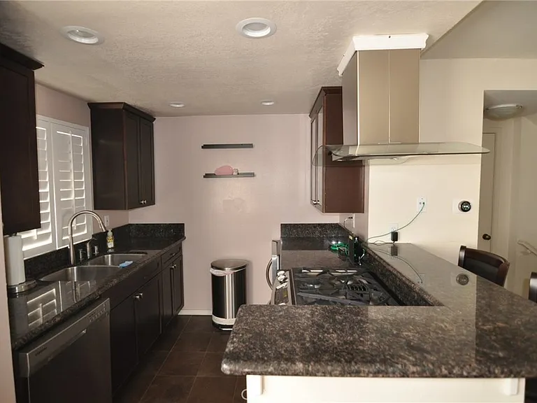 249 Alpine St #48 — Photo 5