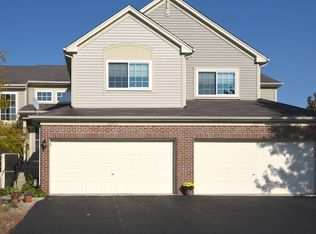 205 Courtland Dr UNIT E, South Elgin, IL 60177